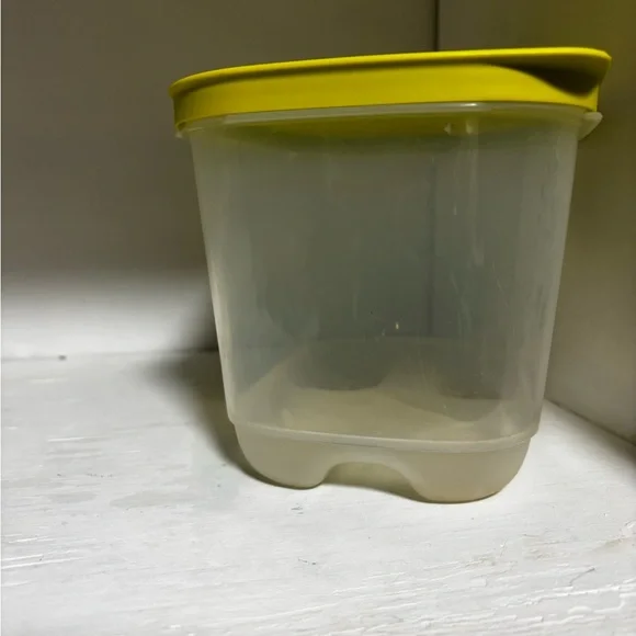 Tupperware Fridgesmart 3 of 3 - Picture 4 of 7